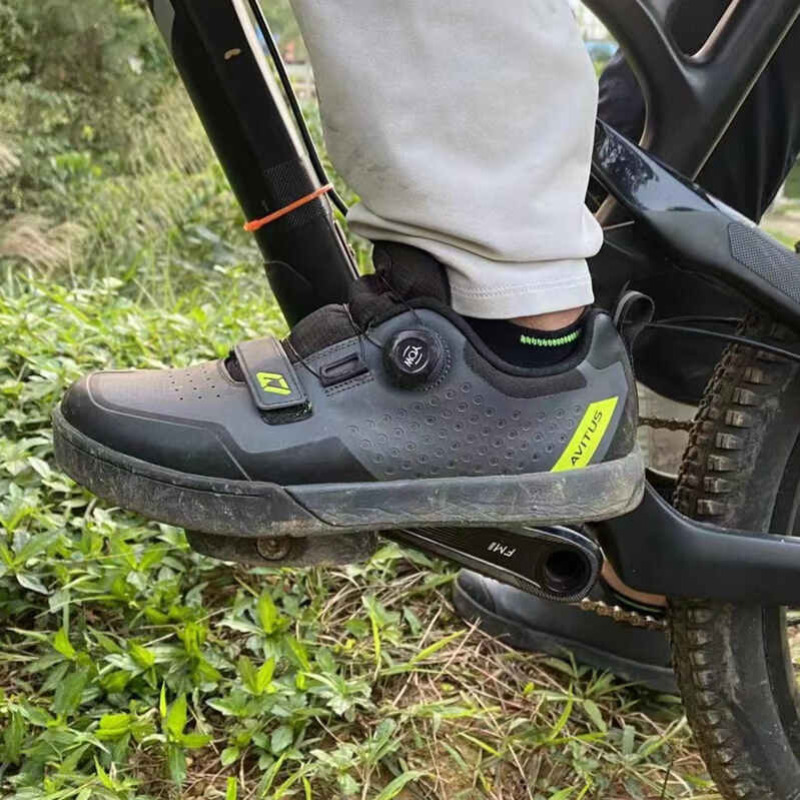 AVITUS Mountain Bike Shoes Zap - Commuting On Road Bike ulasan dan harga